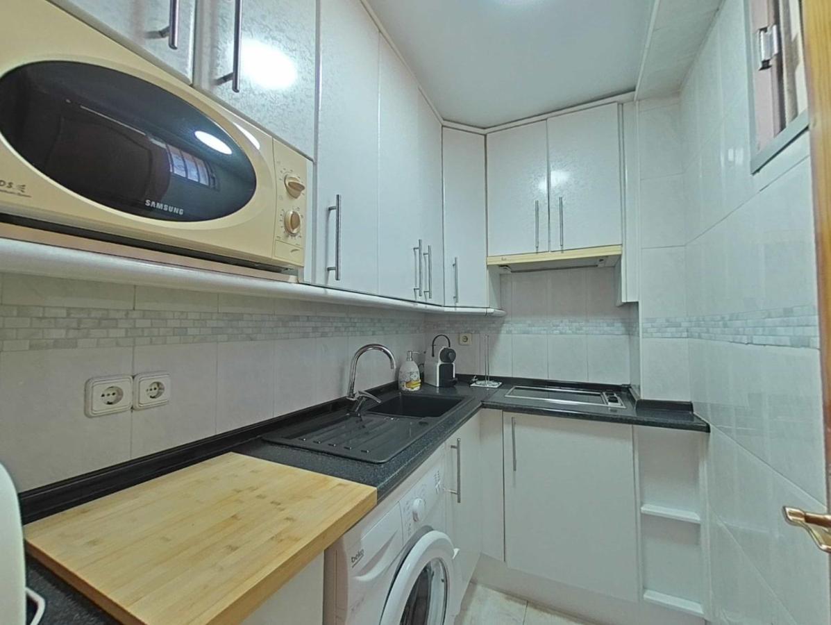 Apartamento Acogedor En La Carihuela Con Plaza De Garaje Garantizada! Sol Montemar Torremolinos Exterior foto