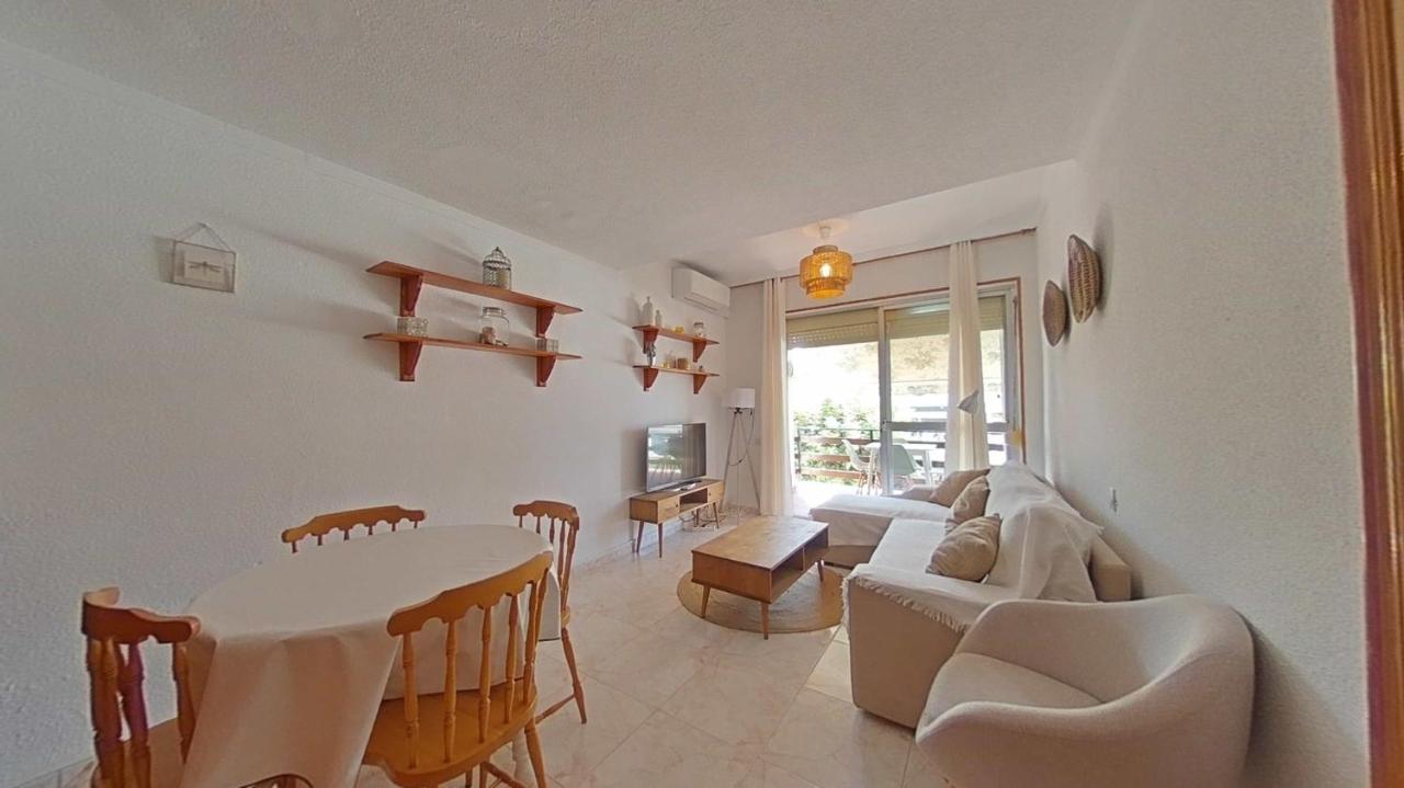 Apartamento Acogedor En La Carihuela Con Plaza De Garaje Garantizada! Sol Montemar Torremolinos Exterior foto